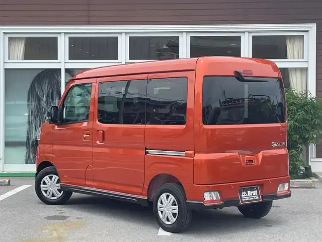 ダイハツ アトレー バン RS 栃木県 2025(令7)年 0.1万km未満 トニコオレンジメタリック アダプティブクルーズコントロール/電動格納式カラードドアミラー/LEDヘッドライト/LEDフォグランプ/オートライト/オーバーヘッドシェルフ/大型LED荷室灯/オートエアコン/リヤヒーター/両側パワースライドドア/USBソケット
