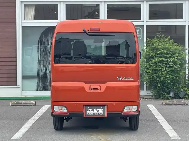 ダイハツ アトレー バン RS 栃木県 2025(令7)年 0.1万km未満 トニコオレンジメタリック アダプティブクルーズコントロール/電動格納式カラードドアミラー/LEDヘッドライト/LEDフォグランプ/オートライト/オーバーヘッドシェルフ/大型LED荷室灯/オートエアコン/リヤヒーター/両側パワースライドドア/USBソケット