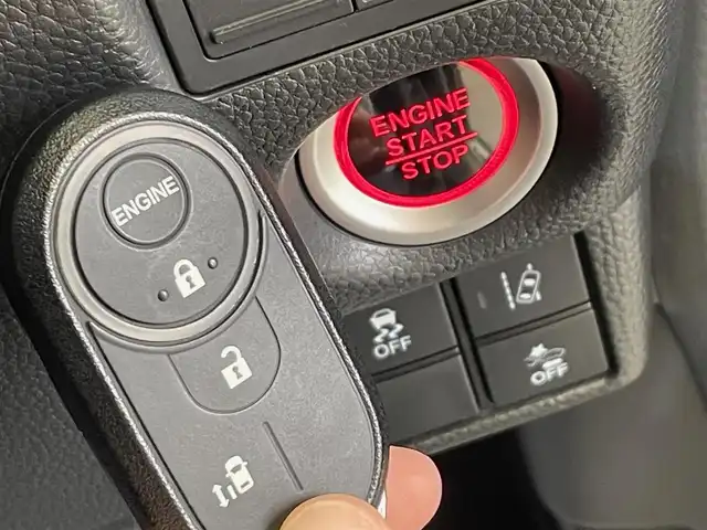ホンダ Ｎ ＢＯＸ カスタム G L ホンダセンシング 岩手県 2020(令2)年 3.6万km プレミアムグラマラスブロンズP ワンオーナー/４WD/ターボ/左側パワースライドドア/ホンダセンシング/衝突被害軽減システム/アダプティブクルーズコントロール/レーンアシスト/オートハイビーム/横滑り防止装置/アイドリングストップ/シートヒーター/チップアップリヤシート/ロールサンシェード/KENWOODナビ/フルセグTV/ステアリングスイッチ/LEDヘッドライト/純正14インチスチールホイール