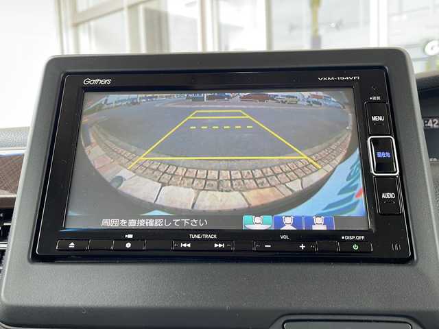 ホンダ Ｎ ＢＯＸ G･L ホンダセンシング カッパーブラウンスタイル 静岡県 2019(令1)年 3.5万km 黒Ⅱ 【安全装備】/ホンダセンシング/アダプティブ・クルーズ・コントロール（ACC）/・作動車速域：約30km/hから100km/h間/車線維持支援システム（LKAS）/・作動車速：約65km/hから100km/h間/・ステアリング制御/衝突軽減ブレーキ（CMBS）/・歩行者検知機能/・作動車速：約80km/h未満時/・対向車車速：約30km/hから80km/h時/誤発進抑制機能（前進）/・ミリ波レーダー検知：作動車速10km/h未満/歩行者事故低減ステアリング/・作動車速10km/hから40km/h間/路外逸脱抑制機能/・作動車速：約60km/hから100km/h間/先行車発進お知らせ機能/標識認識機能/オートハイビーム/誤発進抑制機能（後進）・ソナー検知：作動車速10km/h未満 /【主要装備】/純正ナビ　/フルセグテレビ　/バックカメラ　/両側パワースライドドア　/ビルトインＥＴＣ　/スマートキー　/プッシュスタート　/ドライブレコーダー　/社外１５インチアルミホイール　/ステアリングスイッチ