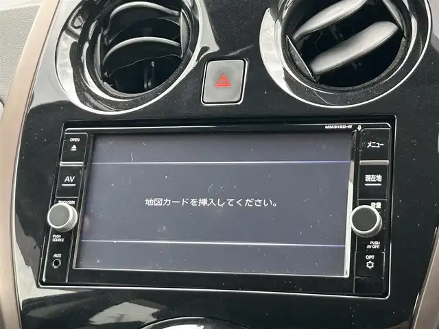 日産 ノート e－パワー メダリスト 奈良県 2018(平30)年 3.5万km ブリリアントホワイトパール 純正ナビ(フルセグTV/CD/AM・FM/BT)/地図SD欠品のため動作未確認/アラウンドビューモニター/ETC/前方ドラレコ/インテリジェントルームミラー/エマージェンシーブレーキ/車線逸脱防止支援/踏み間違い衝突防止アシスト/クルーズコントロール/ハーフレザーシート/LEDヘッドライト/純正15インチアルミホイール/純正フロアマット