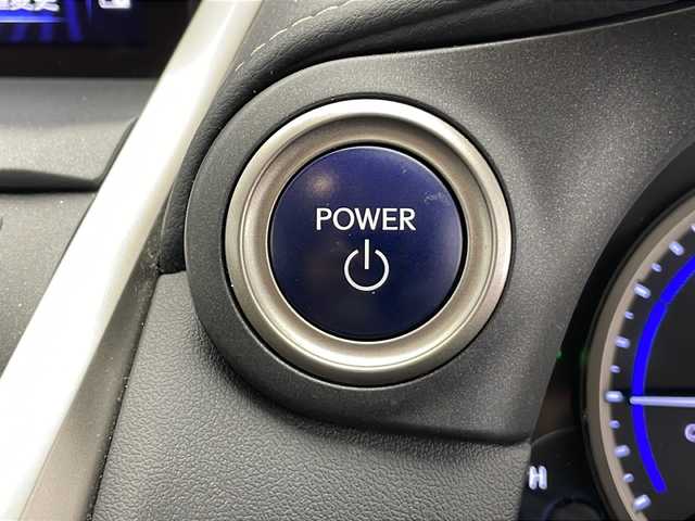 レクサス ＮＸ 300h バージョンL 長野県 2020(令2)年 4.5万km グラファイトブラックガラスフレーク 4WD/純正メモリナビ&フルセグTV&CD&DVD&USB&BT/アダプティブクルーズコントロール/レーントレーシングアシスト/プリクラッシュセーフティ/パーキングサポートアシスト/パーキングサポートブレーキ/ヘッドアップディスプレイ/ブラインドスポットモニター/クリアランスソナー/パワーバックドア/ハーフレザーシート/前席エアシート/前席シートヒーター/前席パワーシート/運転席シートメモリ/ステアリングスイッチ/ステアリングヒーター/パドルシフト/全方位カメラ/ビルトインETC2.0/LEDヘッドライト/オートライト/電動格納ミラー/ウィンカーミラー/ドアミラーヒーター/電動ホールド/オートホールド/純正18インチAW装着/純正フロアマット/純正ドアバイザー/プッシュスタート/スマートキー