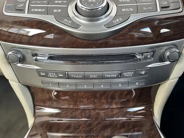 日産 フーガ ハイブリッド 長崎県 2015(平27)年 7.3万km クリスタルホワイトパール 純正HDDナビ/・AM/FM/BT/フルセグTV/CD/DVD/ステアリングスイッチ/バックカメラ/全方位カメラ/MT付AT/革シート/前席パワーシート/D席メモリーシート/前席シートヒーター/前席シートクーラー/サンルーフ/電動チルトステアリング/BSM/LDA/エマージェンシーブレーキ/レーダークルーズコントロール/コーナーセンサー/BOSEスピーカー/ビルトインETC/トランクイージークローザー/取扱説明書/ナビ取扱説明書/スペアキー
