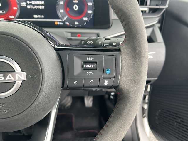 日産 オーラ ニスモ 千葉県 2022(令4)年 2万km ピュアホワイトパール ナビ　全方位カメラ　プロパイロット　２．０ＥＴＣ　フルセグＴＶ　ドラレコ　レカロシート　レーンアシスト　ＬＥＤライト　オートライト　オートマチックハイビーム　コーナーセンサー　エマブレ 17AW