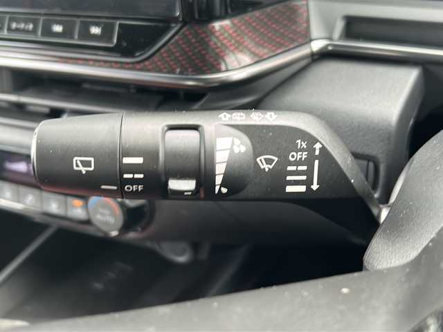 日産 オーラ ニスモ 千葉県 2022(令4)年 2万km ピュアホワイトパール ナビ　全方位カメラ　プロパイロット　２．０ＥＴＣ　フルセグＴＶ　ドラレコ　レカロシート　レーンアシスト　ＬＥＤライト　オートライト　オートマチックハイビーム　コーナーセンサー　エマブレ 17AW