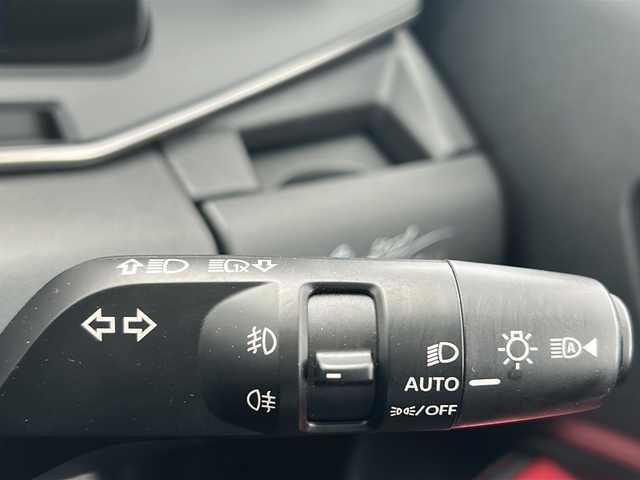 日産 オーラ ニスモ 千葉県 2022(令4)年 2万km ピュアホワイトパール ナビ　全方位カメラ　プロパイロット　２．０ＥＴＣ　フルセグＴＶ　ドラレコ　レカロシート　レーンアシスト　ＬＥＤライト　オートライト　オートマチックハイビーム　コーナーセンサー　エマブレ 17AW
