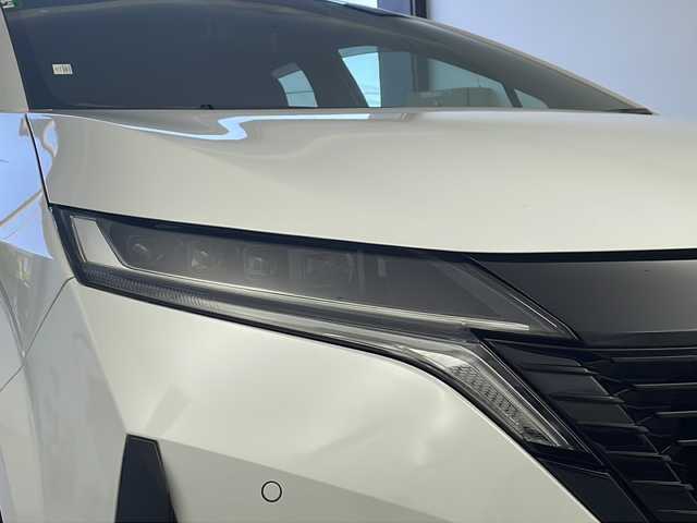 日産 オーラ ニスモ 大阪府 2022(令4)年 2万km ピュアホワイトパール 純正メモリナビ/・フルセグTV/・Bluetooth/・USB接続/・HDMI/プロパイロット/全方位カメラ/専用レカロシート/NISMOエアロ/デジタルインナーミラー/ワイヤレス充電/ALPINEツイーター