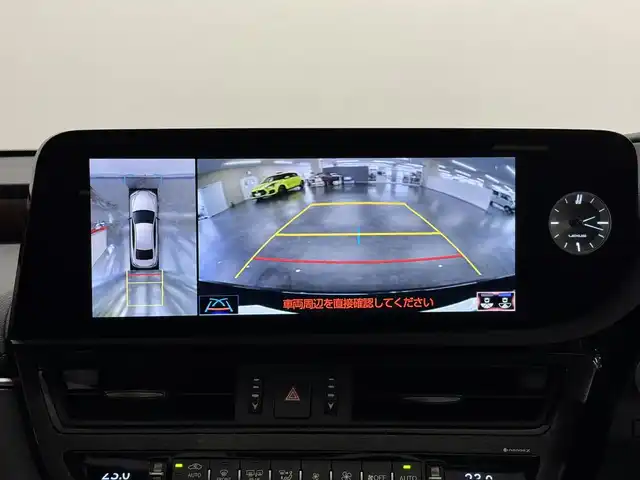 レクサス ＥＳ 300h バージョンL 三重県 2022(令4)年 4.1万km グラファイトブラックガラスフレーク ハイブリッド/FF/MTモード付フロアCVT/12.3インチナビ/（AM/FM/CD/DVD/SDREC/SD/USB/Bluetooth/TV/AUX）/パノラミックビューモニター/【OP】マークレビンソン プレミアムサラウンドサウンドシステム/ドライブレコーダー 前後/ETC2.0/Lexus Safety System＋/●プリクラッシュセーフティ/●レーントレーシングアシスト/●レーダークルコン/●ブレードスキャンアダプティブハイビーム/●ロードサインアシスト/●先行車発進告知/●ドライバー異常時対応システム/・ブラインドスポットモニター/・パーキングサポートブレーキ（静止物、後方接近車両＆歩行者）/・ITS Connect/・三眼LEDヘッドランプ/・【OP】デジタルインナーミラー/装備/・黒革シート/・シートヒーター（ALL）/ベンチレーション（D/N）/ハンドルヒーター/・4wayランバーサポート付パワーシート（D10way/N8way）/・後席電動リクライニング/・3席独立温度調整オートエアコン/・ムーンルーフ/・電動リヤガラスサンシェード/・AC100Vコンセント（2ヶ・1500W）/・ハンズフリーパワートランク/・【OP】おくだけ充電/・18inノイズリダクションアルミホイール/など