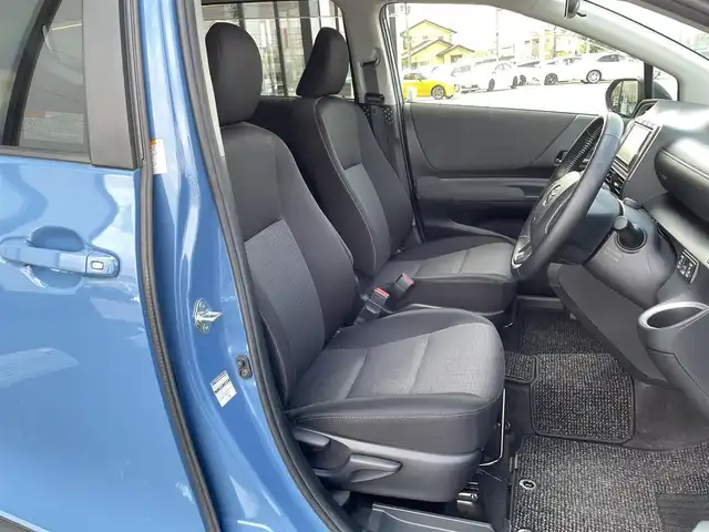 トヨタ シエンタ ファンベースG 千葉県 2022(令4)年 0.9万km グレイッシュブルー 純正7インチナビ/(フルセグTV　BT　AM　FM)/バックカメラ/衝突被害軽減システム/車線逸脱警報/両側パワースライドドア/横滑り防止装置/ETC/アイドリングストップ/LEDヘッドライト/オートライト/ウィンカーミラー/電動格納ミラー/シートリフター/プッシュスタート/スマートキー/フロアマット/ドアバイザー/スペアキー/取扱説明書/保証書