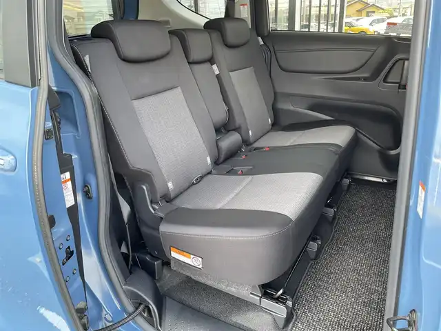 トヨタ シエンタ ファンベースG 千葉県 2022(令4)年 0.9万km グレイッシュブルー 純正7インチナビ/(フルセグTV　BT　AM　FM)/バックカメラ/衝突被害軽減システム/車線逸脱警報/両側パワースライドドア/横滑り防止装置/ETC/アイドリングストップ/LEDヘッドライト/オートライト/ウィンカーミラー/電動格納ミラー/シートリフター/プッシュスタート/スマートキー/フロアマット/ドアバイザー/スペアキー/取扱説明書/保証書