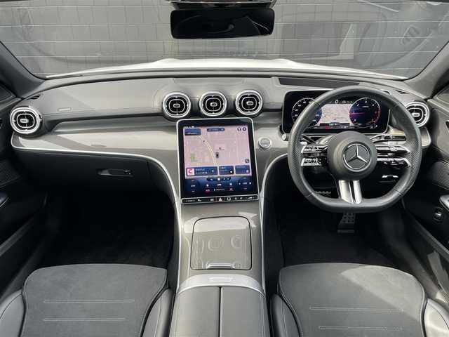 メルセデス・ベンツ Ｍ・ベンツ Ｃ２２０ｄ アバンギャルド　AMGライン 三重県 2023(令5)年 1.5万km パール オパリスホワイト/パノラミックスライディングルーフ/ヘッドアップディスプレイ/純正ナビ/全方位カメラ/フルセグTV/Bluetooth/アンビエントライト/ハーフレザーシート/パワーシート/シートヒーター/LEDヘッドライト/デジタルメーター/純正18インチアルミ/ETC車載器