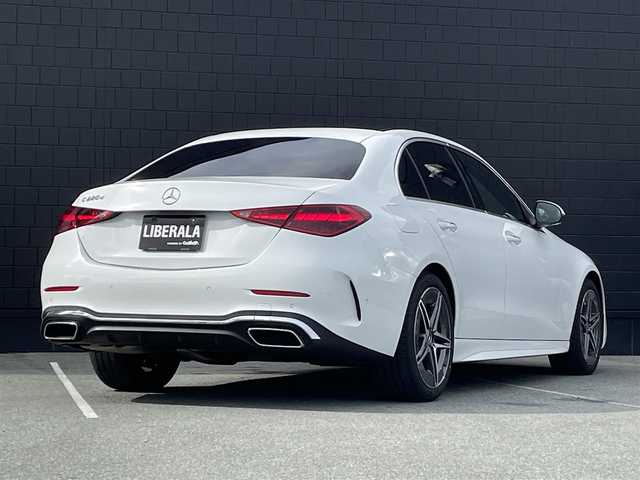 メルセデス・ベンツ Ｍ・ベンツ Ｃ２２０ｄ アバンギャルド　AMGライン 三重県 2023(令5)年 1.5万km パール オパリスホワイト/パノラミックスライディングルーフ/ヘッドアップディスプレイ/純正ナビ/全方位カメラ/フルセグTV/Bluetooth/アンビエントライト/ハーフレザーシート/パワーシート/シートヒーター/LEDヘッドライト/デジタルメーター/純正18インチアルミ/ETC車載器
