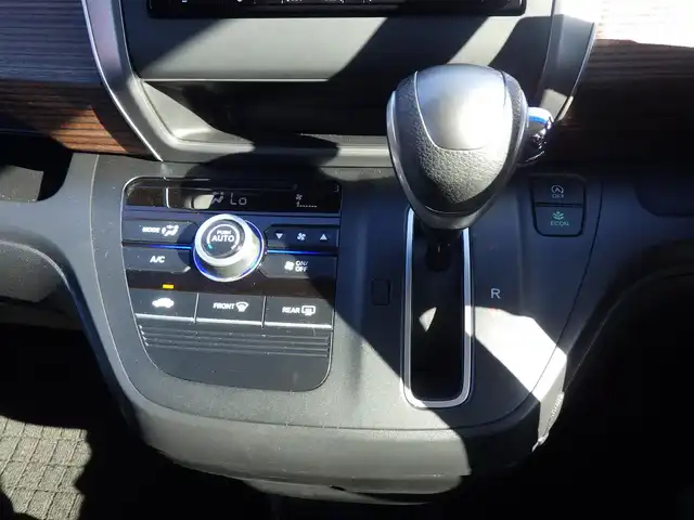 ホンダ フリード クロスター ホンダセンシング 千葉県 2020(令2)年 4.1万km プレミアムクリスタルオレンジM ホンダセンシング/・衝突軽減ブレーキ/・レーダークルーズコントロール　/・横滑り防止装置/・衝突軽減ブレーキ/・車線逸脱装置/両側パワースライドドア/純正SDナビ/地デジTV/【DVD/CD再生機能　Bluetooth接続】/バックカメラ/革巻きステアリング/ステアリングスイッチ/ハーフレザーシート/ETC/LEDヘッドライト/フォグライト/ウインカーミラー/リアコーナーセンサー/純正15インチアルミホイル/スマートキー