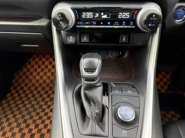 トヨタ ＲＡＶ４ ハイブリットG 愛知県 2021(令3)年 5.9万km アティチュードブラックマイカ モデリスタエアロ/サンルーフ/ALPINEナビ　X9NX/バックカメラ　/レザーシート　/シートヒーター　/パワーシート　/ステアヒーター　/ＢＳＭ　/衝突軽減ブレーキ/アダクティブクルーズコントロール　/ＥＴＣ　/ドラレコ　/電子パーキング　/ルーフレール　/18インチアルミホイール/保証書/取説/記録簿/スペアキー