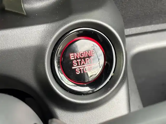 ホンダ Ｎ ＢＯＸ カスタム ターボ 大分県 2025(令7)年 0.2万km プラチナホワイトパール ・ナビ(BT/USB)/・フルセグテレビ/・バックカメラ/・両側パワースライドドア/・衝突軽減ブレーキ/・レーダークルーズコントロール/・コーナーセンサー/・ドライブレコーダー/・ETC/・シートヒーター/・ブレーキホールド/・パドルシフト/・ステアリングリモコン/・純正ホイール