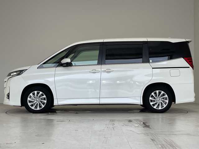トヨタ ノア ハイブリッド Z 愛知県 2023(令5)年 3.8万km ホワイトパールクリスタルシャイン トヨタセーフティセンス/純正10.5型ディズプレイオーディオ　ナビ機能あり/バックカメラ/レーダークルーズコントロール/シートヒーター/ブラインドスポットモニター/ETC2.0/コーナーセンサー/両側パワースライドドア/ドライブレコーダー/LEDヘッドライト/ステアリングスイッチ/スマートキー/プッシュスタート