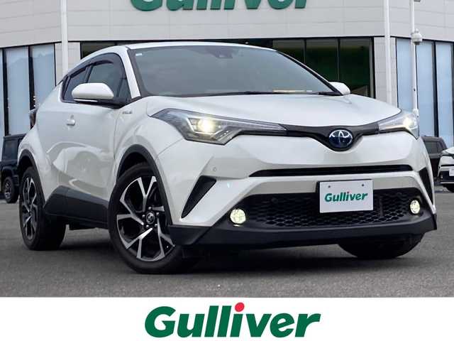 トヨタ Ｃ－ＨＲ G 佐賀県 2017(平29)年 7万km ホワイトパールクリスタルシャイン ワンオーナー/純正9インチナビ/バックカメラ/プリクラッシュセーフティ/レーンディパーチャーアラート/オートハイビーム/アダプティブクルーズコントロール/ブラインドスポットモニター/クリアランスソナー/電動パーキングブレーキ/オートブレーキホールド/ハーフレザーシート/シートヒーター/ドライブレコーダー/プッシュスタート/スマートキー/LEDヘッドライト/フォグライト/純正アルミホイール