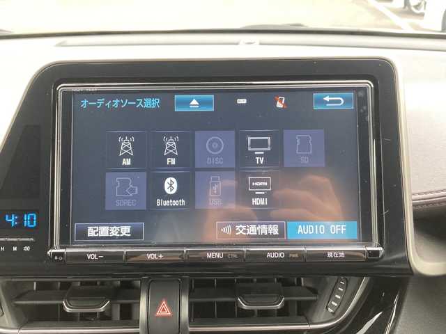 トヨタ Ｃ－ＨＲ G 佐賀県 2017(平29)年 7万km ホワイトパールクリスタルシャイン ワンオーナー/純正9インチナビ/バックカメラ/プリクラッシュセーフティ/レーンディパーチャーアラート/オートハイビーム/アダプティブクルーズコントロール/ブラインドスポットモニター/クリアランスソナー/電動パーキングブレーキ/オートブレーキホールド/ハーフレザーシート/シートヒーター/ドライブレコーダー/プッシュスタート/スマートキー/LEDヘッドライト/フォグライト/純正アルミホイール