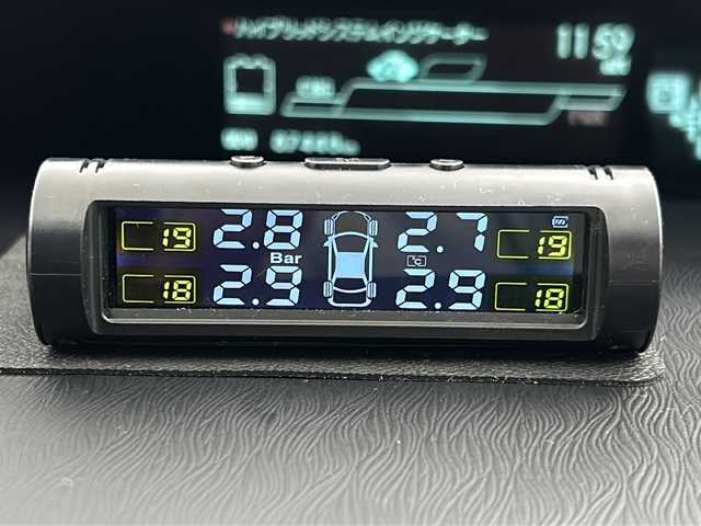 トヨタ プリウス S ツーリングセレ G’s 宮城県 2015(平27)年 8.8万km ホワイトパールクリスタルシャイン 社外ナビ/・フルセグTV/バックカメラ/プッシュスタート/スマートキー×2/LEDフォグライト/ALPINE製パワードサブウーファー/純正フロアマット/社外AW/レザー調シートカバー