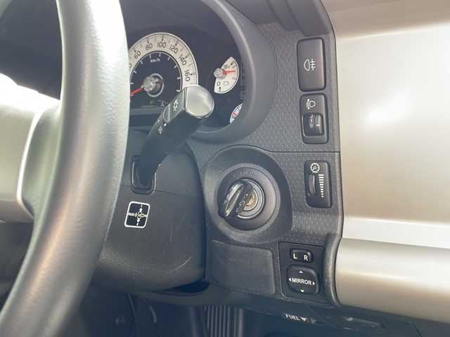 トヨタ ＦＪクルーザー カラーパッケージ 高知県 2012(平24)年 3.9万km ホワイト 純正ナビ/・フルセグＴＶ/・Ｂｌｕｅｔｏｏｔｈオーディオ/ＥＴＣ/４ＷＤ/ＷＥＤＳキーラー１７インチＡＷ/純正フロアマット/コーナーセンサー/クルコン/純正フロアマット