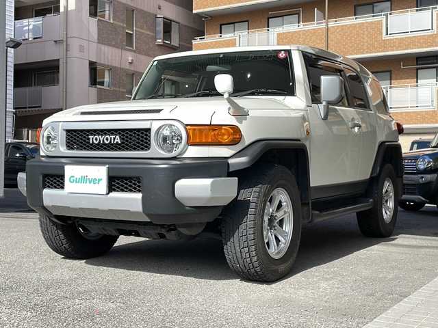 トヨタ ＦＪクルーザー カラーパッケージ 高知県 2012(平24)年 3.9万km ホワイト 純正ナビ/・フルセグＴＶ/・Ｂｌｕｅｔｏｏｔｈオーディオ/ＥＴＣ/４ＷＤ/ＷＥＤＳキーラー１７インチＡＷ/純正フロアマット/コーナーセンサー/クルコン/純正フロアマット