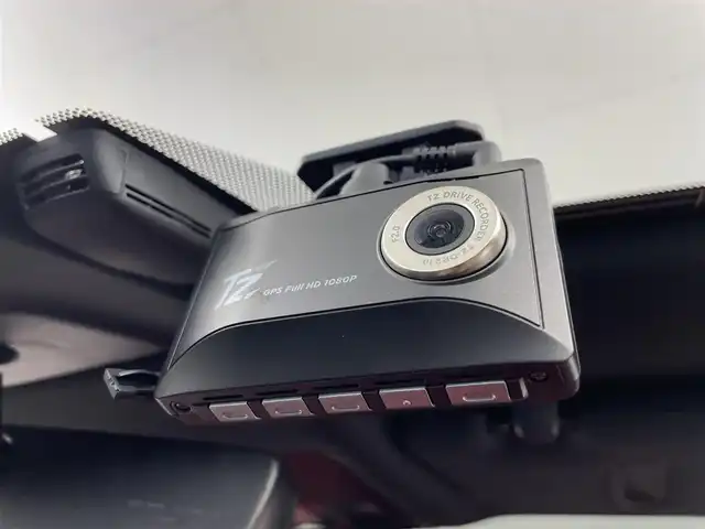レクサス ＵＸ 200 Fスポーツ 埼玉県 2020(令2)年 3.2万km グラファイトブラックガラスフレーク 禁煙車　サンルーフ　赤レザーシート　3眼ヘッドライト　全方位カメラ　BSM　シートヒーター　ETC2.0　ドライブレコーダー　コーナーセンサー　レーダークルーズコントロール　衝突被害軽減