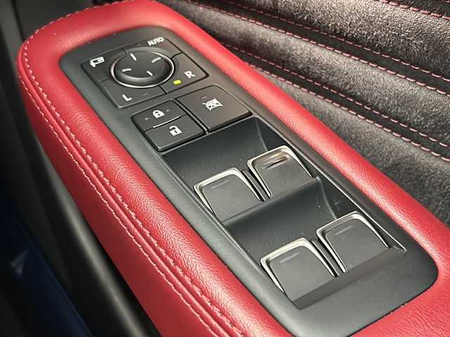 レクサス ＬＳ 500h Fスポーツ 宮城県 2020(令2)年 2.2万km ブラック 純正ナビ/・フルセグTV/・BT接続/Miracast/ムーンルーフ/ソフトクローズドア/MT付AT/運転支援装備/・ブラインドスポットモニター/・アドバンスパーク/・パノラミックビューモニター/・デジタルインナーミラー/・ヘッドアップディスプレイ/・前後コーナーセンサー/純正装備品/・ビルトインETC2.0/・20インチAW/・フロアマット/全席ハーフレザーシート/・シートヒーター