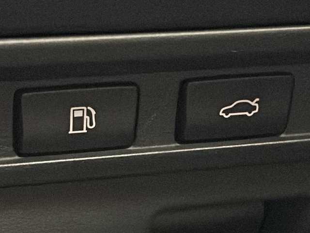 レクサス ＬＳ 500h Fスポーツ 宮城県 2020(令2)年 2.2万km ブラック 純正ナビ/・フルセグTV/・BT接続/Miracast/ムーンルーフ/ソフトクローズドア/MT付AT/運転支援装備/・ブラインドスポットモニター/・アドバンスパーク/・パノラミックビューモニター/・デジタルインナーミラー/・ヘッドアップディスプレイ/・前後コーナーセンサー/純正装備品/・ビルトインETC2.0/・20インチAW/・フロアマット/全席ハーフレザーシート/・シートヒーター