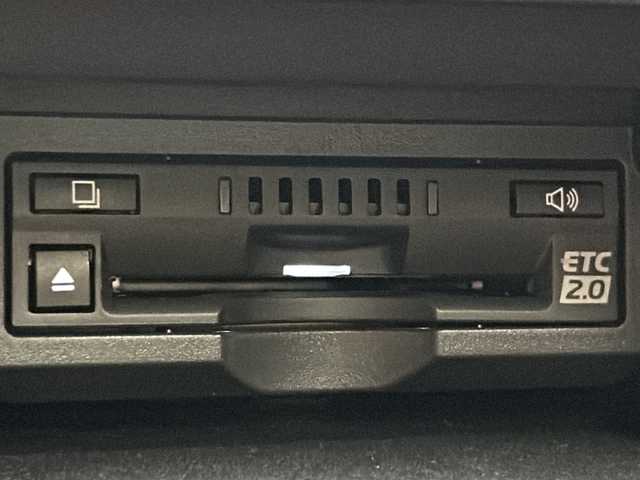 レクサス ＬＳ 500h Fスポーツ 宮城県 2020(令2)年 2.2万km ブラック 純正ナビ/・フルセグTV/・BT接続/Miracast/ムーンルーフ/ソフトクローズドア/MT付AT/運転支援装備/・ブラインドスポットモニター/・アドバンスパーク/・パノラミックビューモニター/・デジタルインナーミラー/・ヘッドアップディスプレイ/・前後コーナーセンサー/純正装備品/・ビルトインETC2.0/・20インチAW/・フロアマット/全席ハーフレザーシート/・シートヒーター