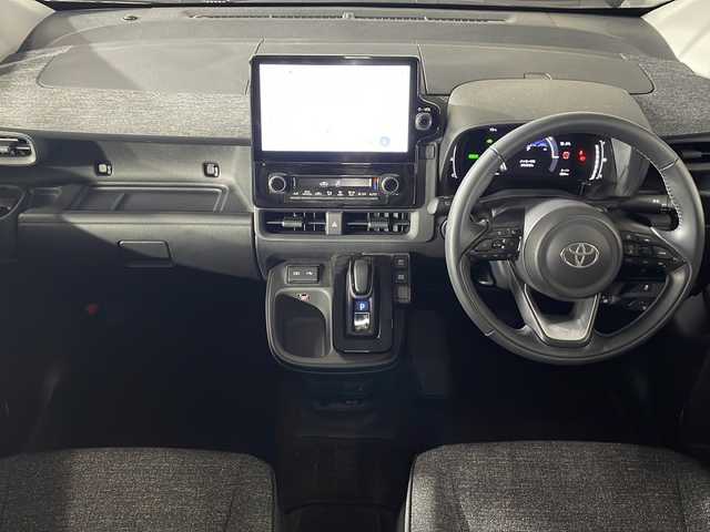 トヨタ シエンタ ハイブリッド Z 広島県 2023(令5)年 0.8万km ブラック 純正10.5型ディスプレイオーディオ（スマホ連携/フルセグTV/Bluetooth）/両側パワースライドドア/バックカメラ/セーフティンセンス/・プリクラッシュセーフティ/・レーントレーシングアシスト/・レーンディパーチャーアラート/・レーダークルーズコントロール/・アダプティブハイビーム/・プロアクティブドライビングアシスト/ブラインドスポットモニター/パーキングサポートブレーキ/LEDヘッドランプ/純正15インチAW/AC100V/1500W電源/ETC2.0/前後ドライブレコーダー/USB入力端子