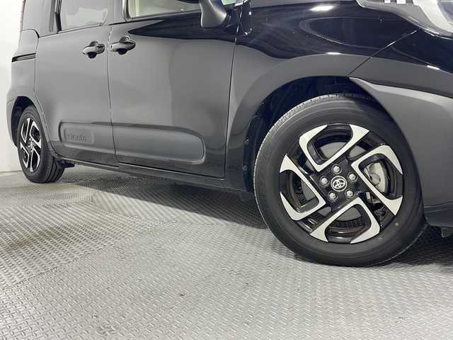 トヨタ シエンタ ハイブリッド Z 広島県 2023(令5)年 0.8万km ブラック 純正10.5型ディスプレイオーディオ（スマホ連携/フルセグTV/Bluetooth）/両側パワースライドドア/バックカメラ/セーフティンセンス/・プリクラッシュセーフティ/・レーントレーシングアシスト/・レーンディパーチャーアラート/・レーダークルーズコントロール/・アダプティブハイビーム/・プロアクティブドライビングアシスト/ブラインドスポットモニター/パーキングサポートブレーキ/LEDヘッドランプ/純正15インチAW/AC100V/1500W電源/ETC2.0/前後ドライブレコーダー/USB入力端子