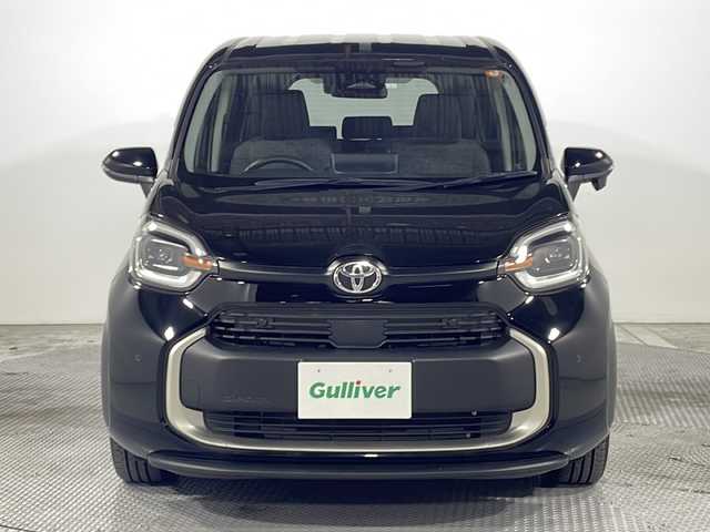 トヨタ シエンタ ハイブリッド Z 広島県 2023(令5)年 0.8万km ブラック 純正10.5型ディスプレイオーディオ（スマホ連携/フルセグTV/Bluetooth）/両側パワースライドドア/バックカメラ/セーフティンセンス/・プリクラッシュセーフティ/・レーントレーシングアシスト/・レーンディパーチャーアラート/・レーダークルーズコントロール/・アダプティブハイビーム/・プロアクティブドライビングアシスト/ブラインドスポットモニター/パーキングサポートブレーキ/LEDヘッドランプ/純正15インチAW/AC100V/1500W電源/ETC2.0/前後ドライブレコーダー/USB入力端子