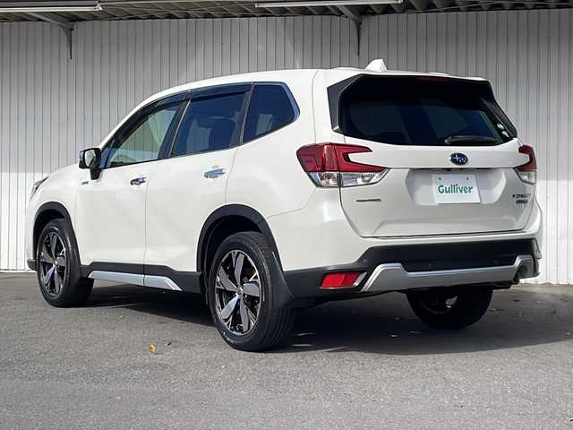 スバル フォレスター ハイブリッド アドバンス 長野県 2018(平30)年 5.2万km クリスタルホワイトP ４WD/アイサイト/純正8型ナビフルセグTV/バックカメラ・サイドカメラ/パワーバックドア/インテリジェントミラー/ハーフレザーシート/シートヒーター/パワーシート/ステアリングヒーター/純正18インチアルミ/保証書・取説/スペアキー