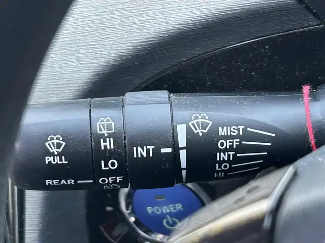 トヨタ プリウス S ツーリングセレ マイコーデ 岡山県 2013(平25)年 11.7万km ブラック (株)IDOMが運営する【じしゃロン岡山店】の自社ローン専用車両です。こちらは現金またはオートローンご利用時の価格です。 自社ローンご希望の方は別途その旨お申し付け下さい/・社外ナビゲーション/・バックカメラ/・ＥＴＣ/・レザーシート