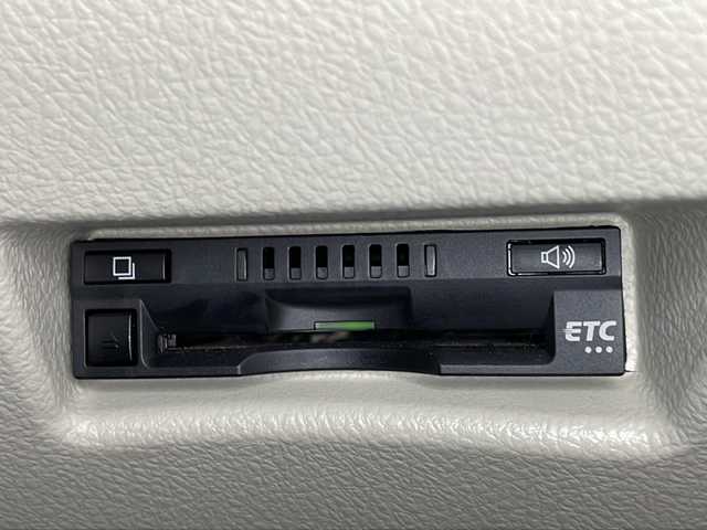 トヨタ シエンタ G 広島県 2017(平29)年 4.2万km コバルトブルーメタリック 純正ナビ　/バックカメラ　/パワースライドドア　/レーンキープアシスト　/オートハイビーム　/オートライト　/衝突軽減ブレーキ　/フルセグ　/ＬＥＤヘッドライト　/ビルトインＥＴＣ　/フォグランプ　/Ｂｌｕｅｔｏｏｔｈ/純正16インチアルミホイール（195/50/R16）/エアバッグ（運転席/助手席）