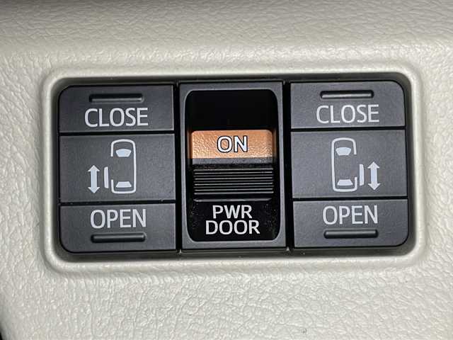 トヨタ シエンタ G 広島県 2017(平29)年 4.2万km コバルトブルーメタリック 純正ナビ　/バックカメラ　/パワースライドドア　/レーンキープアシスト　/オートハイビーム　/オートライト　/衝突軽減ブレーキ　/フルセグ　/ＬＥＤヘッドライト　/ビルトインＥＴＣ　/フォグランプ　/Ｂｌｕｅｔｏｏｔｈ/純正16インチアルミホイール（195/50/R16）/エアバッグ（運転席/助手席）