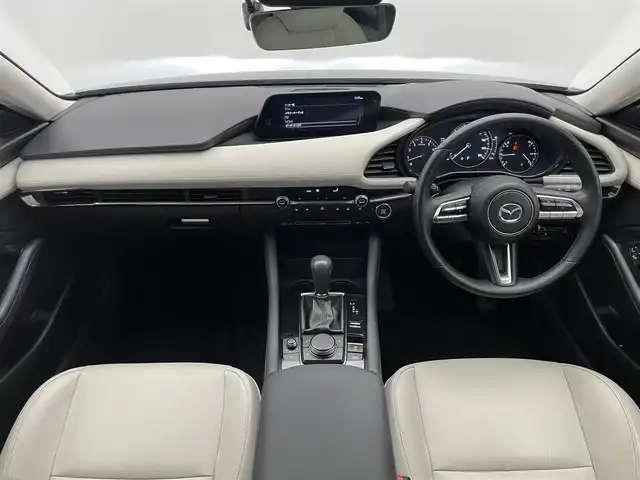 マツダ マツダ３セダン 20S Lパッケージ 愛知県 2021(令3)年 2.4万km ディープクリスタルブルーマイカ 純正ナビ　白革　シートヒーター　禁煙　フルセグＴＶ　全方位カメラ　ＤＶＤ　純正前後ドラレコ　ＥＴＣ　３６０°セーフティパッケージ　衝突軽減装置　追従クルコン　ＨＵＤ　パドルシフト　ＬＥＤオートライト　パーキングセンサー　