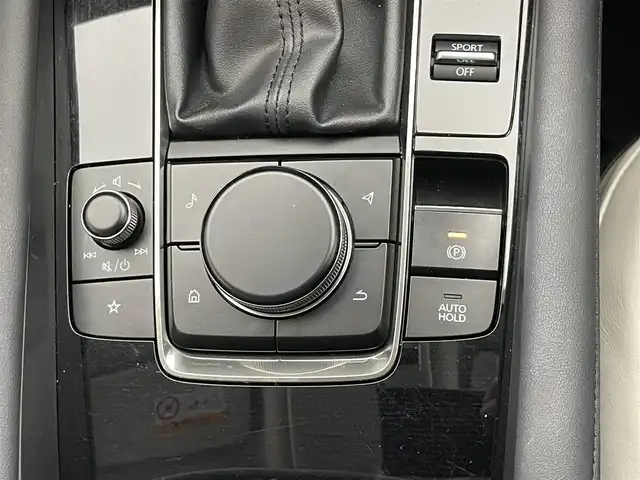 マツダ マツダ３セダン 20S Lパッケージ 愛知県 2021(令3)年 2.4万km ディープクリスタルブルーマイカ 純正ナビ　白革　シートヒーター　禁煙　フルセグＴＶ　全方位カメラ　ＤＶＤ　純正前後ドラレコ　ＥＴＣ　３６０°セーフティパッケージ　衝突軽減装置　追従クルコン　ＨＵＤ　パドルシフト　ＬＥＤオートライト　パーキングセンサー　