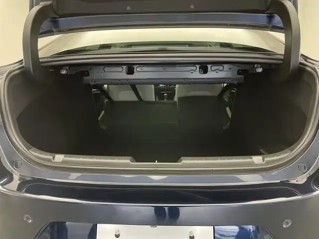 マツダ マツダ３セダン 20S Lパッケージ 愛知県 2021(令3)年 2.4万km ディープクリスタルブルーマイカ 純正ナビ　白革　シートヒーター　禁煙　フルセグＴＶ　全方位カメラ　ＤＶＤ　純正前後ドラレコ　ＥＴＣ　３６０°セーフティパッケージ　衝突軽減装置　追従クルコン　ＨＵＤ　パドルシフト　ＬＥＤオートライト　パーキングセンサー　