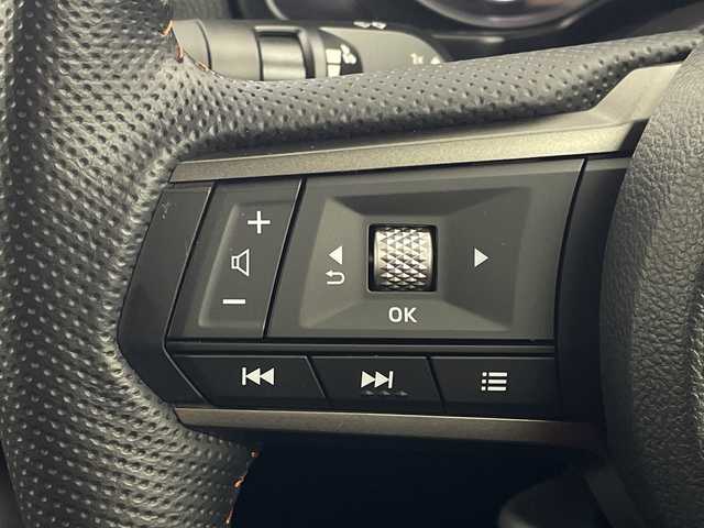 三菱 トライトン GSR 岐阜県 2025(令7)年 0.3万km ダイヤモンドブラックマイカ 純正9インチナビ/・フルセグ/BT/マルチアラウンドビューモニター/レザーシート/・シートヒーター/・パワーシート/革巻きステアリング/・ステアリングスイッチ/・ステアリングヒーター/・レーダークルーズコントロール/純正ベッドライナー/ルーフレール/衝突軽減ブレーキ/レーンキープ/ブラインドスポットモニター/後方車両検知システム/後方センサー/プッシュスタート/スマートキー/LEDヘッドライト/・フォグランプ