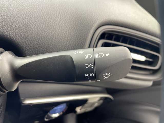 トヨタ プリウス S 奈良県 2018(平30)年 0.4万km アティチュードブラックマイカ セーフティセンス/社外ナビ/バックカメラ/レーダークルーズコントロール/ETC/ドライブレコーダー/レーンキープ/ESC/オートハイビーム/LEDヘッドランプ/フルセグ/オートライト/純正アルミ/スマートキー/プッシュスタート