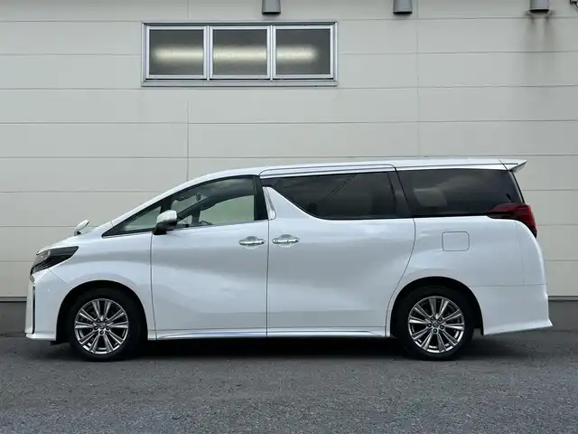 トヨタ アルファード S タイプゴールド 茨城県 2020(令2)年 3.9万km ホワイトパールクリスタルシャイン ワンオーナー/両側パワースライドドア/電動リアゲート/セーフティーセンス/・プリクラッシュセーフティー/・レーンキープアシスト/・レーダークルーズコントロール/・ロードサインアシスト/・アダプティブハイビームシステム/純正フリップダウンモニタ/純正DAナビあり（MOP）契約可能/バックモニタ/ハーフレザーシート/純正18インチAW/LEDヘッドライト/取扱説明書/保証書/スマートキー