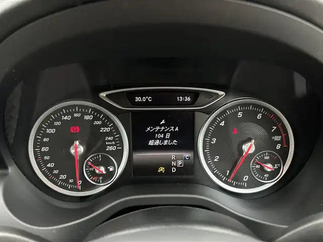 メルセデス・ベンツ Ａ１８０ スタイル 茨城県 2017(平29)年 3.4万km カルサイトホワイト 後期型　/ＲＳＰ　/ＡＣＣ　/ＬＫＡ　/ＢＳＡ　/Ｂカメラ　/パークトロニック　/ナビ　/１２セグ　/ＢＴ　/ＣａｒＰｌａｙ　/USB/キーレスゴー　/半革　/シートヒーター　/Ｍ付ＰＷシート　/ＬＥＤヘッドライト　/オートライト　/ETC/禁煙車