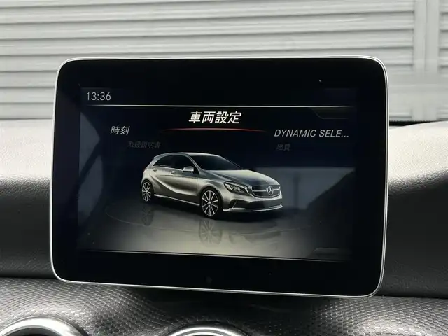 メルセデス・ベンツ Ａ１８０ スタイル 茨城県 2017(平29)年 3.4万km カルサイトホワイト 後期型　/ＲＳＰ　/ＡＣＣ　/ＬＫＡ　/ＢＳＡ　/Ｂカメラ　/パークトロニック　/ナビ　/１２セグ　/ＢＴ　/ＣａｒＰｌａｙ　/USB/キーレスゴー　/半革　/シートヒーター　/Ｍ付ＰＷシート　/ＬＥＤヘッドライト　/オートライト　/ETC/禁煙車