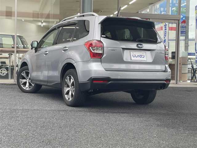 スバル フォレスター Xブレイク 三重県 2014(平26)年 8.6万km アイスシルバーメタリック (株)IDOMが運営する【じしゃロン四日市店】の自社ローン専用車両になります。こちらは現金またはオートローンご利用時の価格です。自社ローンご希望の方は別途その旨お申付け下さい/Stradaナビ/　（CD/DVD/フルセグTV）/ETC/レーンアシスト/衝突被害軽減ブレーキ/アダプティブクルーズコントロール/プッシュスタート/ヘッドライトレベライザー/ドアバイザー/シートヒーター/アイサイト２．０