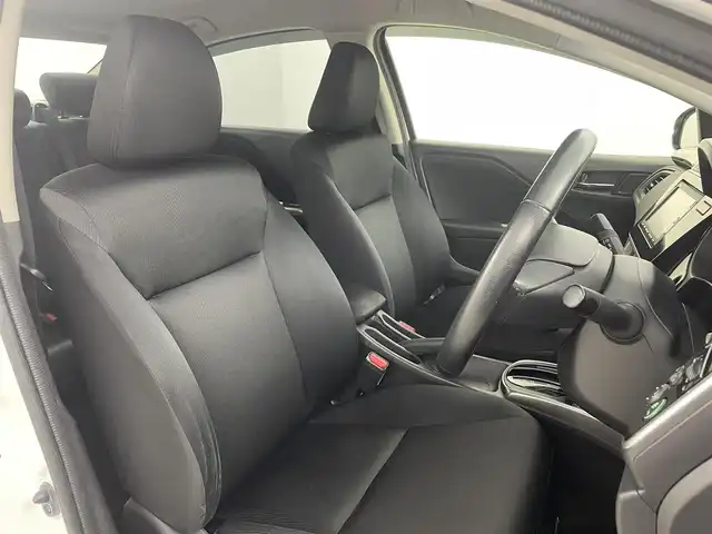 ホンダ グレイス LX 福島県 2015(平27)年 17.5万km ホワイトオーキッドパール 純正ナビ/・型番：VXM-155VSi/・ワンセグTV/BT/CD/DVD/・バックカメラ/・ETC/・ドライブレコーダー/アイドリングストップ/革巻きステアリング/・ステアリングリモコン/プッシュスタート/・スマートキー/・スペアキー/LEDヘッドライト/・オートライト/電動格納ミラー/純正フロアマット/ドアバイザー/保証書