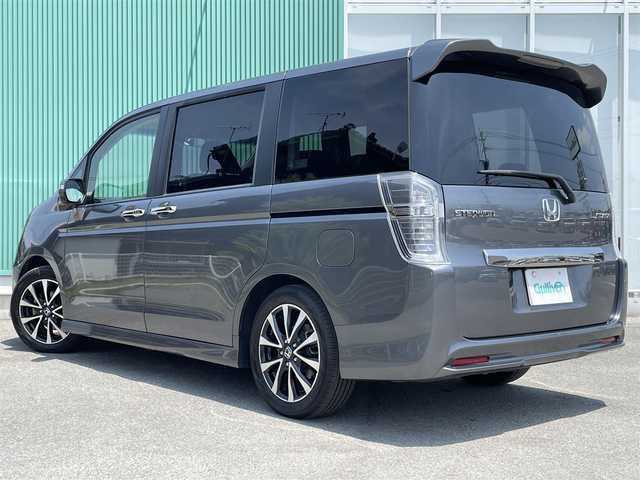 ホンダ ステップワゴン スパーダ Z クールスピリット 福岡県 2012(平24)年 3.6万km ポリッシュドメタルメタリック 盗難防止装置/横滑り防止装置/バックカメラ/クルーズコントロール/純正ナビ（AM.FM.フルセグTV）/ipod接続/両側パワースライドドア/後席用モニター（アルパイン）/純正ホイル/純正フロアマット/LEDライト