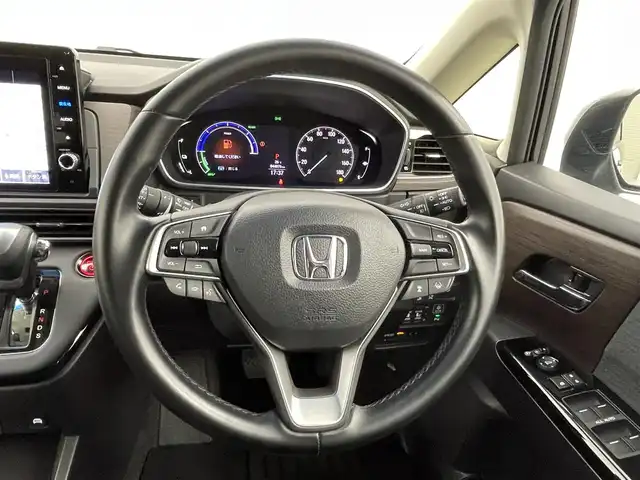 ホンダ オデッセイ ハイブリッド e:HEVアブソルート EX 熊本県 2021(令3)年 4.5万km プレミアムヴィーナスブラックP 禁煙車　/純正ナビ（ＣＤ・ＤＶＤ・フルセグ・ＢＴ・ＳＤ・ＵＳＢ・HDMI）/全周囲カメラ　/純正前後ドライブレコーダー　/社外フリップダウンモニター/ビルトインＥＴＣ　/レーダークルーズコントロール/両側パワースライドドア　/前後クリアランスソナー　/ホンダセンシング/ブラインドスポットモニター/前席シートヒーター/前席パワーシート/パワーバックドア/アイドリングストップ/横滑り防止/オットマン/ハーフレザーシート/純正フロアマット/純正１８インチAW/オートライト/LEDヘッドライト/フォグライト/スマートキー/プッシュスタート