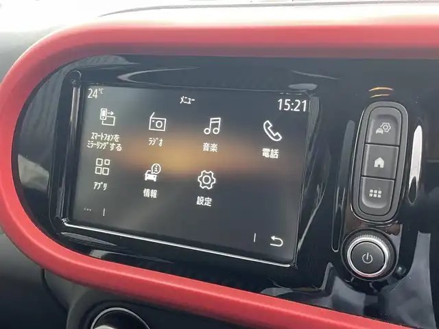 ルノー トゥインゴ ルコックスポルティフ 静岡県 2019(令1)年 2.4万km パール 200台限定モデル/専用エクステリア　インテリア/専用１６インチアロイホイール/EASY LINK  Bluetooth CarPlay対応/バックカメラ/シートヒーター /ブルーレンズドアミラー/車線逸脱警報/オートライト /プライバシーガラス /キーレス