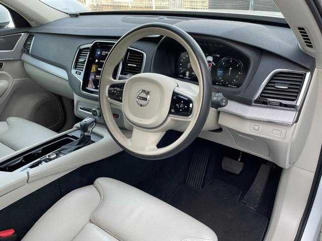 ボルボ ＸＣ９０ D5 AWD モーメンタム 埼玉県 2020(令2)年 3.3万km 白 白革シート　/クルーズコントロール　/ブラインドスポットモニター/シートヒーター/自動駐車　/電動リアゲート　/ＬＥＤヘッドライト　/フルセグ